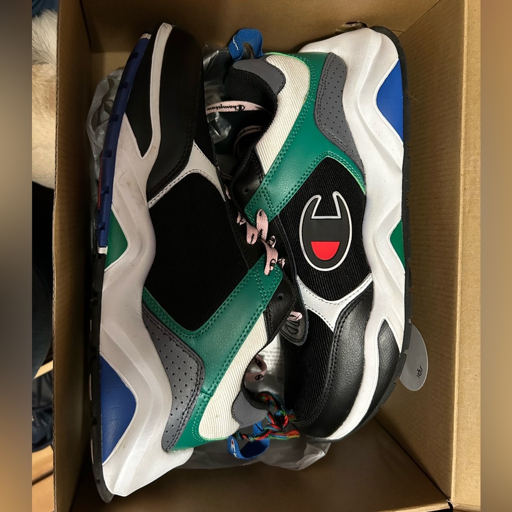 Champions 93Eighteen shoes in box size 10